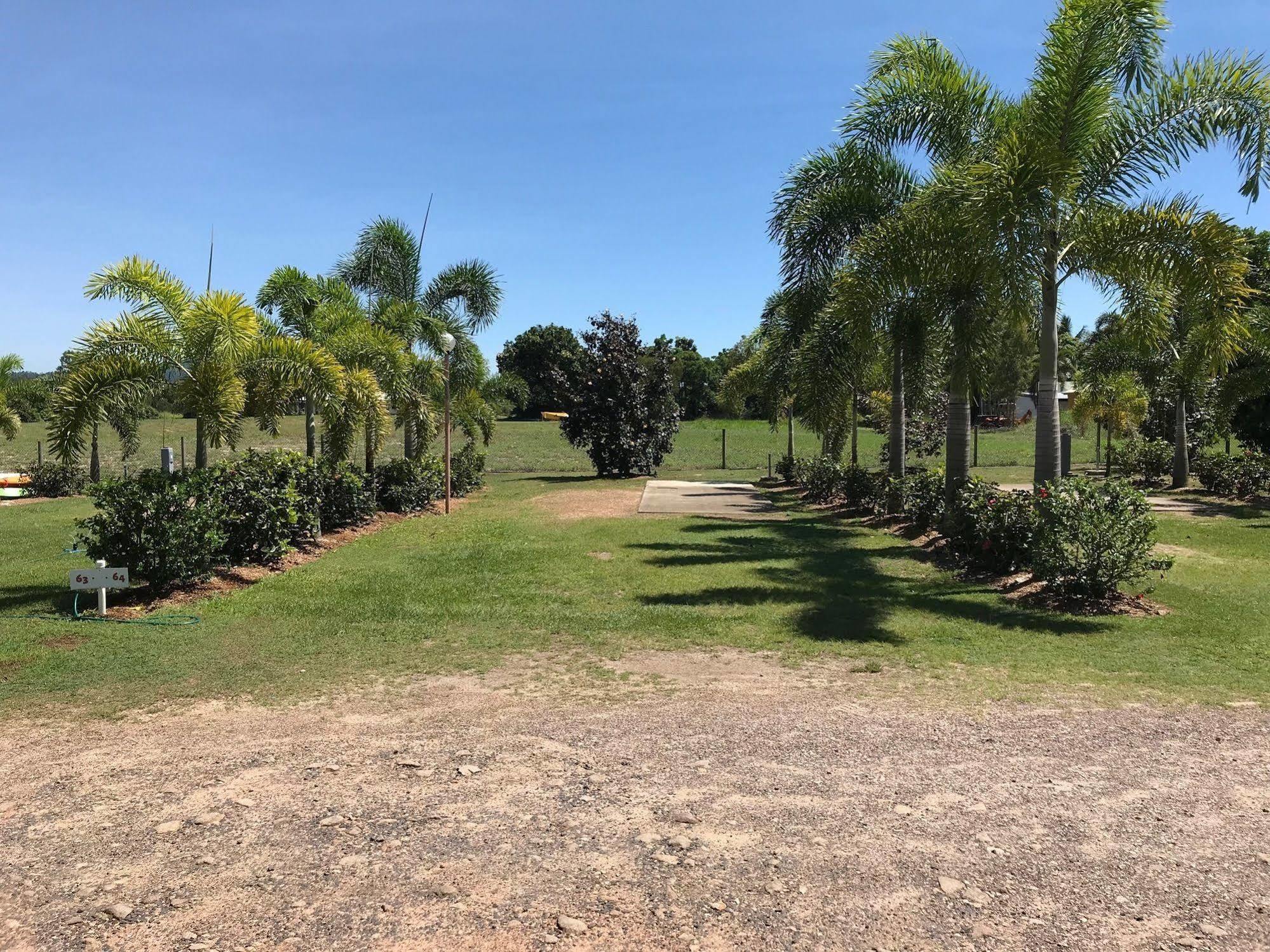 Dunk Island View Caravan Park Wongaling Beach Bagian luar foto